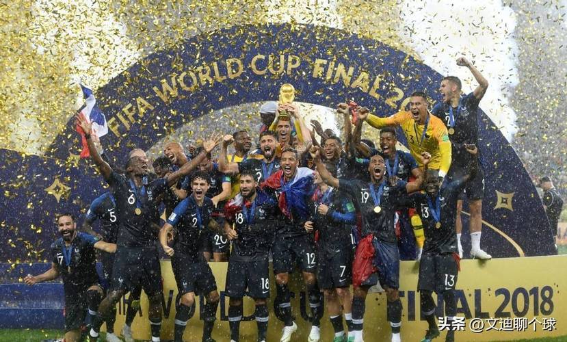 炸鱼来了，比朔夫戴帽、卡尔双响助德国U21队6-0大胜