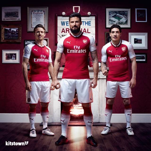 东亚锦U15半场：潘朝伟点射，U15中国1-0韩国U15（东亚U15锦标赛半场：潘朝伟点球破门，中国U15暂1-0领先韩国U15）