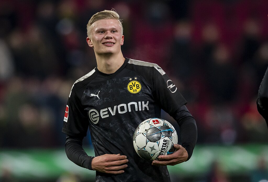 阿斯：劳尔是皇家社会新帅候选之一，他目前赋闲在家（阿斯报：劳尔入选皇家社会新主帅候选名单，目前暂未执教）