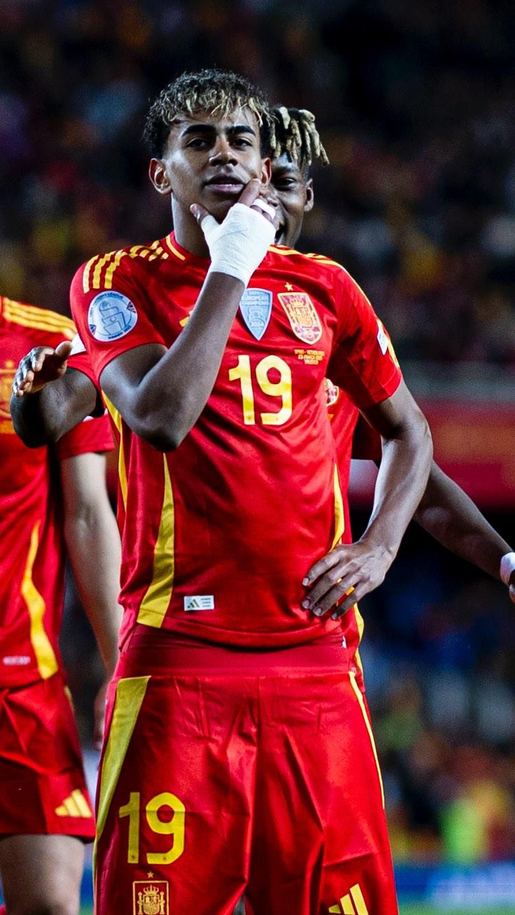 疯狂的足球：米兰门神迈尼昂的盘带合集