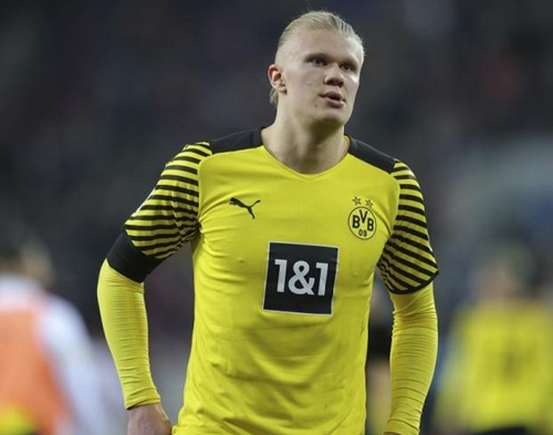 篮球NBA球队教练讨论轮换阵容