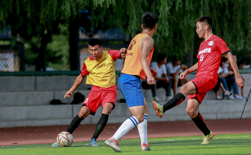 张琳芃：中超夺冠已成为过去，全力以赴打好明天的亚冠比赛