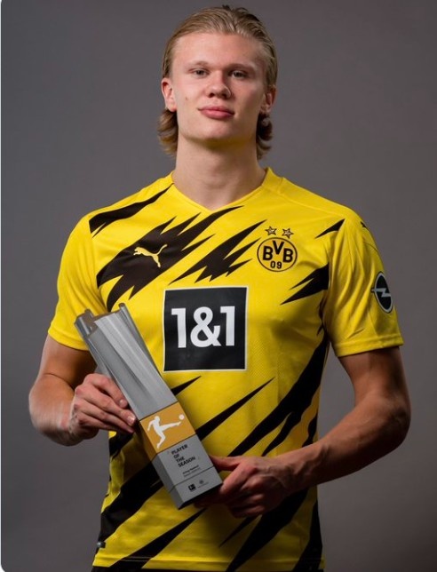 复古？多特球迷提议将球队队徽换回上世纪曾使用过的经典风格