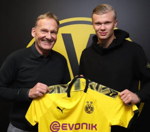 一场1-1，让曼城渔翁得利！阿森纳11打10不胜，英超争冠形势有变（1-1平局让曼城坐收渔利：阿森纳多打一人仍不胜，英超争冠格局生变）